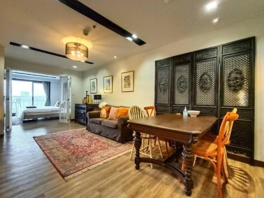 Central Bangkok, 5 Stars River View & Characteristic Decor 외부 사진